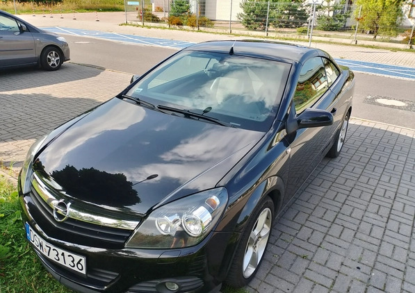 Opel Astra cena 14900 przebieg: 179050, rok produkcji 2006 z Świdnica małe 46